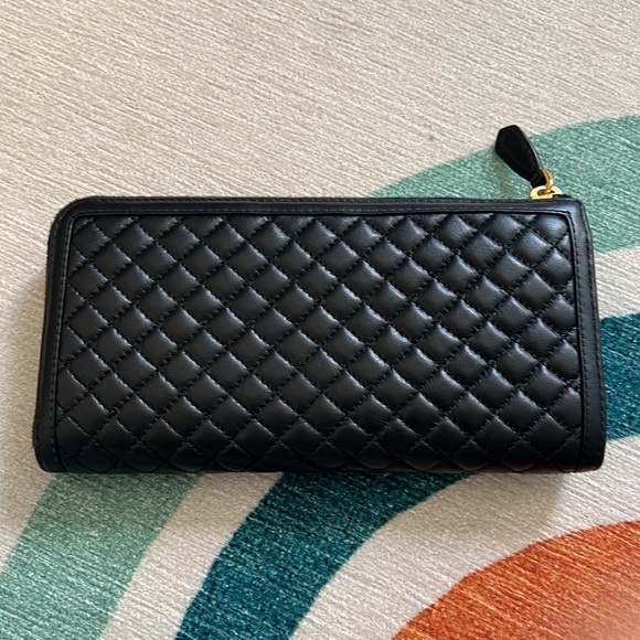 New with box Authentic black quilted Prada leather wallet - Picture 2 of 7